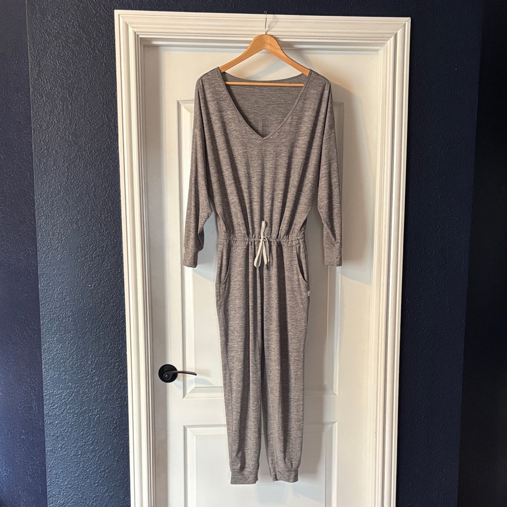 Vuori Gray Women's Jumpsuit - Picture 3 of 3